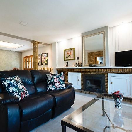Divi Apartments Villa Reyes Mairena del Aljarafe Zewnętrze zdjęcie